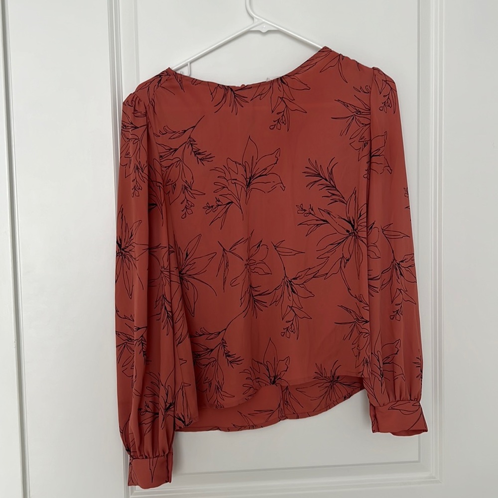 Business casual blouse